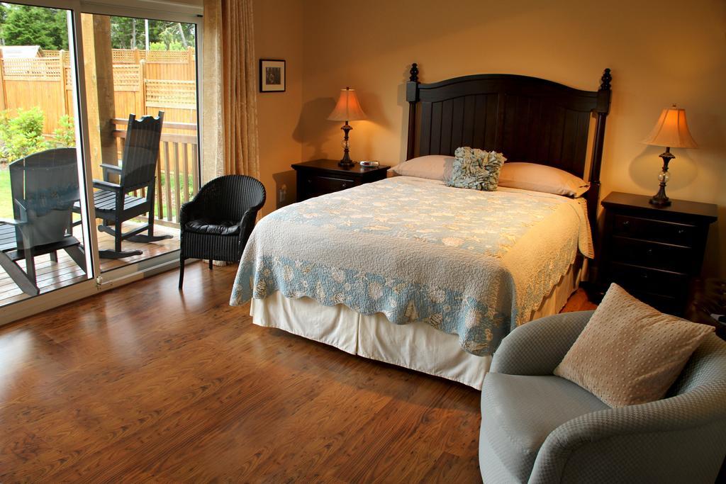 Ocean Mist Guesthouse Ucluelet Quarto foto